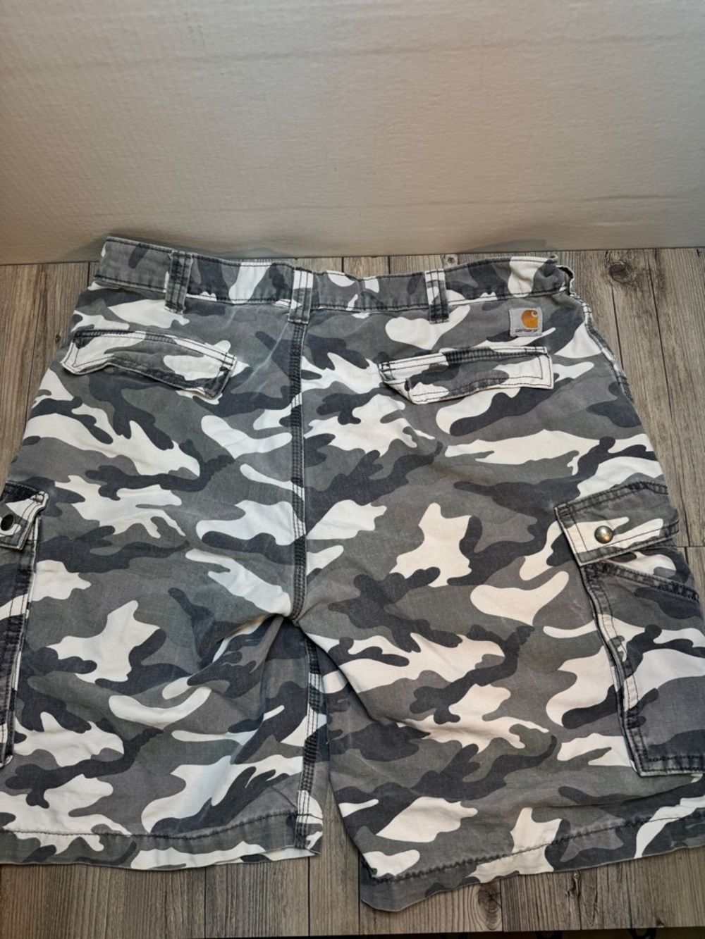 Carhartt Shorts Men’s 38 Gray Camo Cargo Relaxed Fit 11 Inseam Workwear Summer - Picture 7 of 8